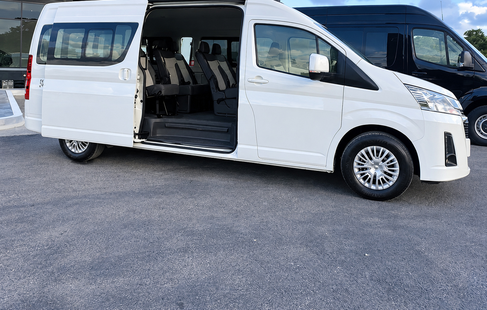 Private passenger van transfer
